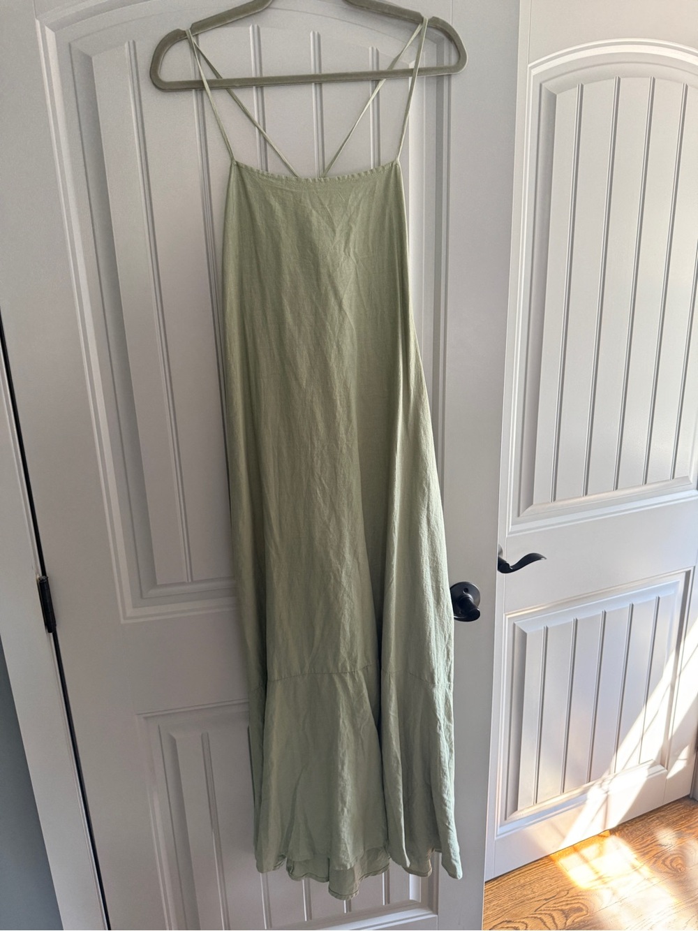 Z SUPPLY Coast Linen Blend Maxi Dress in Sage Green